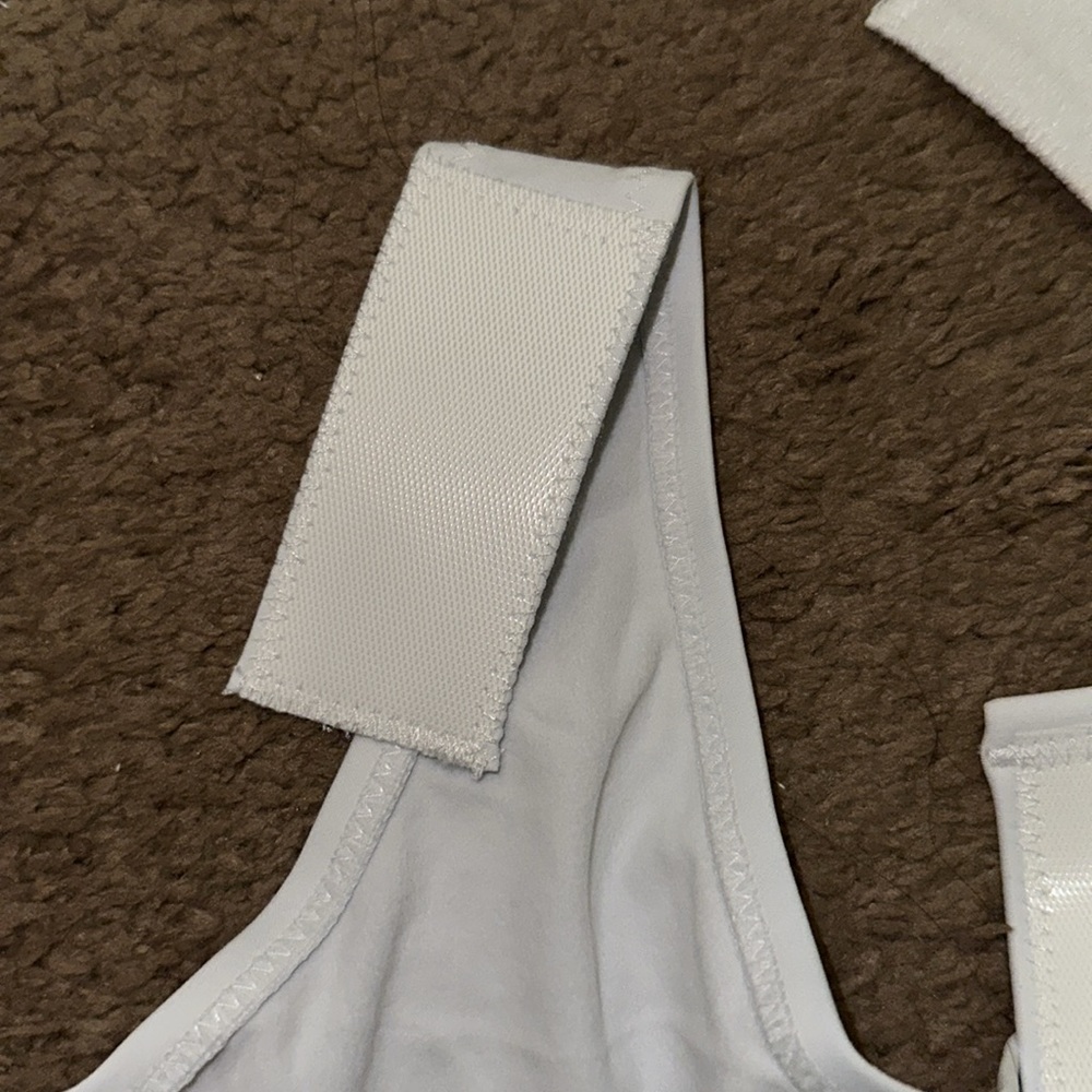 White bra /vest - Picture 6 of 9